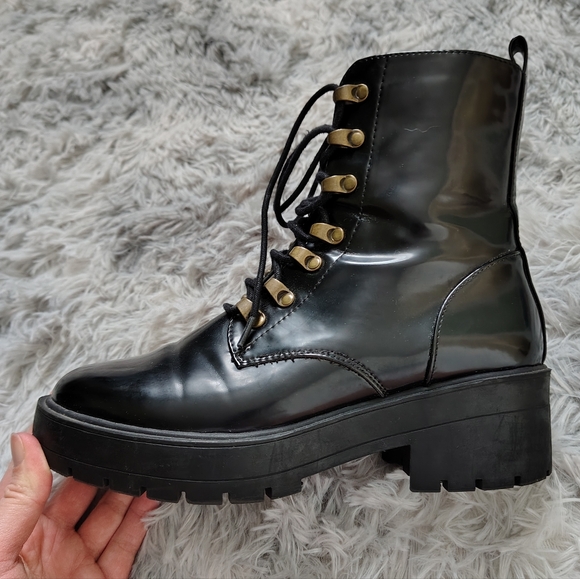 Forever 21 Women's Size 6 Black Combat boots - Picture 1 of 15